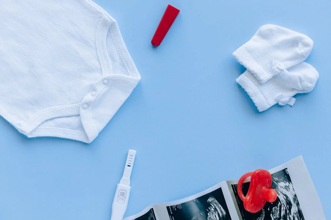 Як правильно підібрати одяг для новонародженого малюка