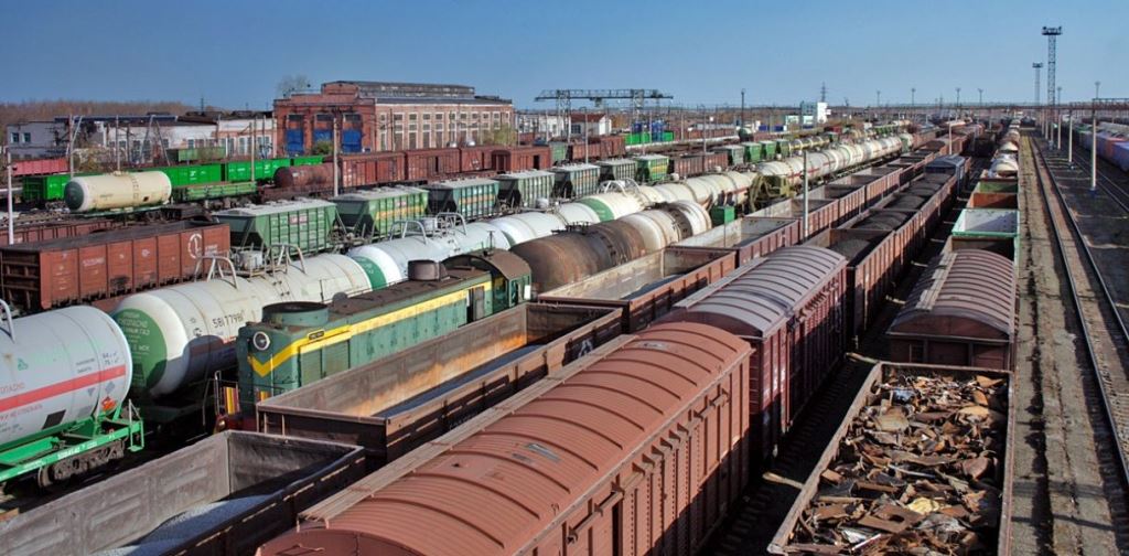 Грузоперевозки в Украине по железной дороге выросли на 3%