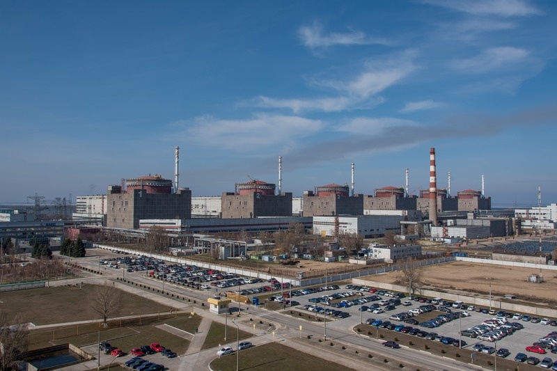 Энергоблоки Запорожской АЭС сохраняют целостность, утечки радиации нет