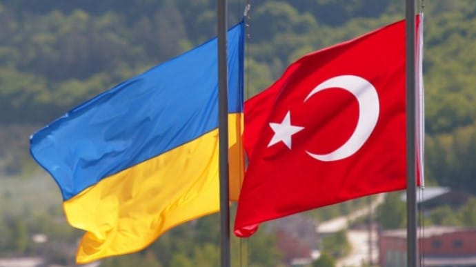 Україна продовжує переговори з Туреччиною щодо використання плавучих електростанцій