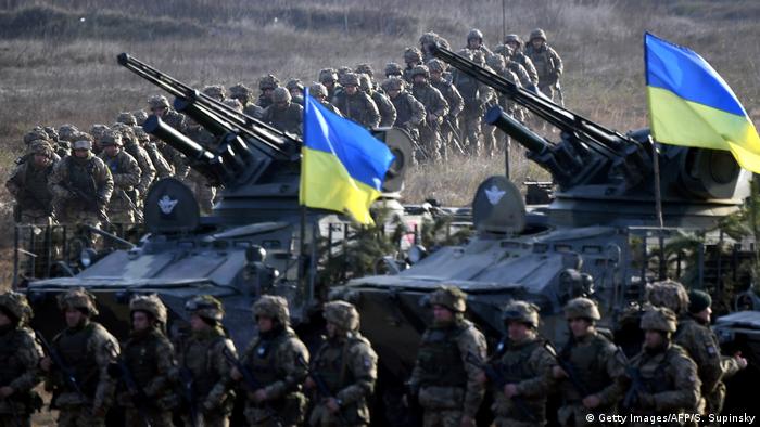 Україна витрачає третину бюджету на виплати військовим