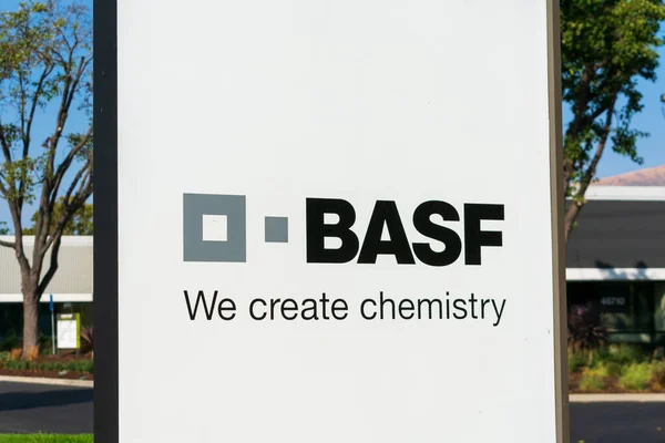 Хімічна корпорація BASF збідніла через втрату активів у рф