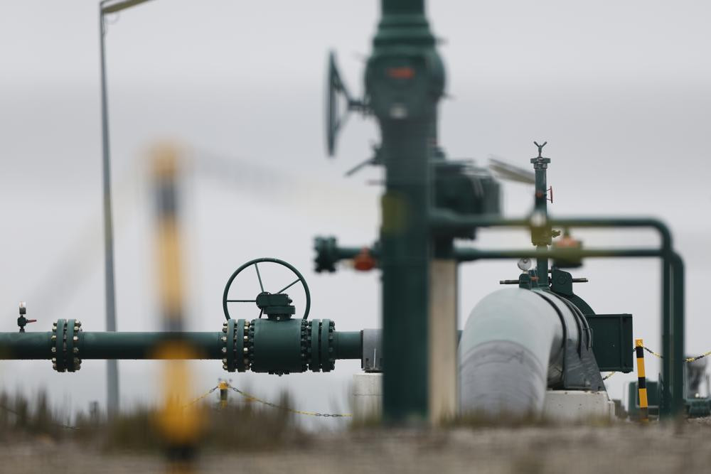 Поляки продають в Україну газ із США дешевше, ніж він коштує у порту, — експерт