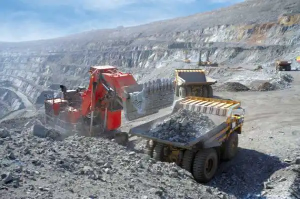 Індійська NMDC збільшить видобуток залізної руди в штаті Карнатака