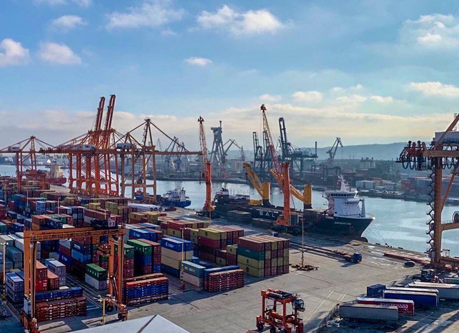 Розблокування портів допоможе у відновленні української промисловості