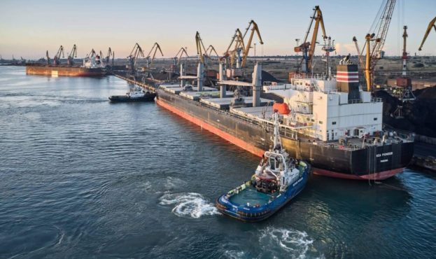 Призупинення руху суден морським коридором позначиться на вартості експортних товарів