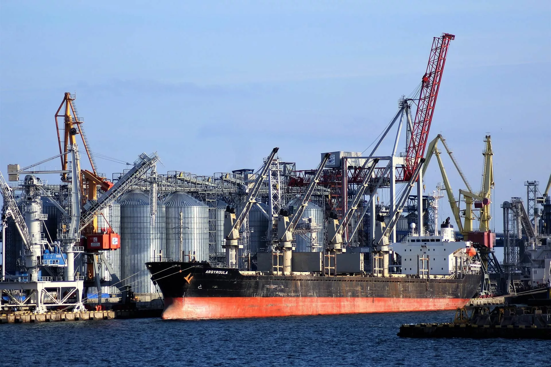 Окупанти вразили понад сто об’єктів портової інфраструктури