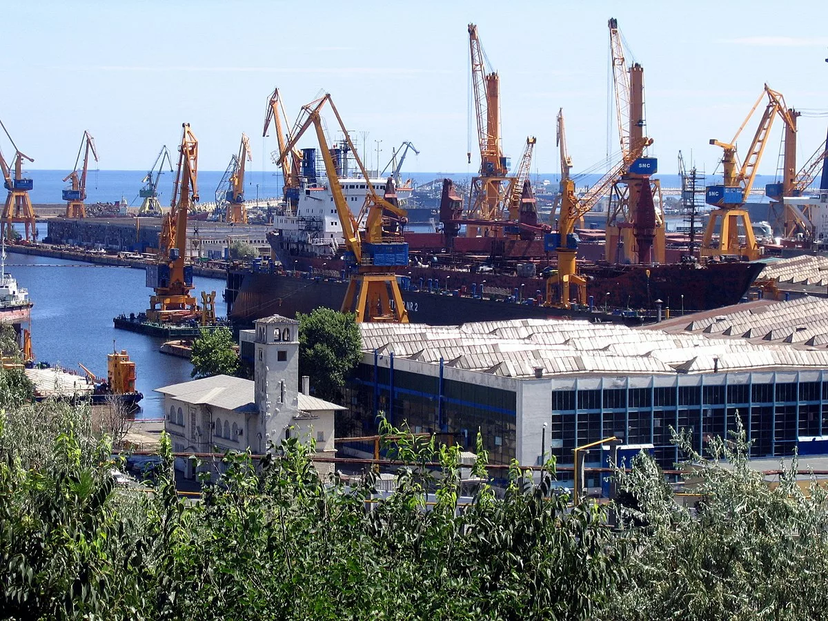 В порту Констанца створять п’ять якірних стоянок для перевалки українського зерна