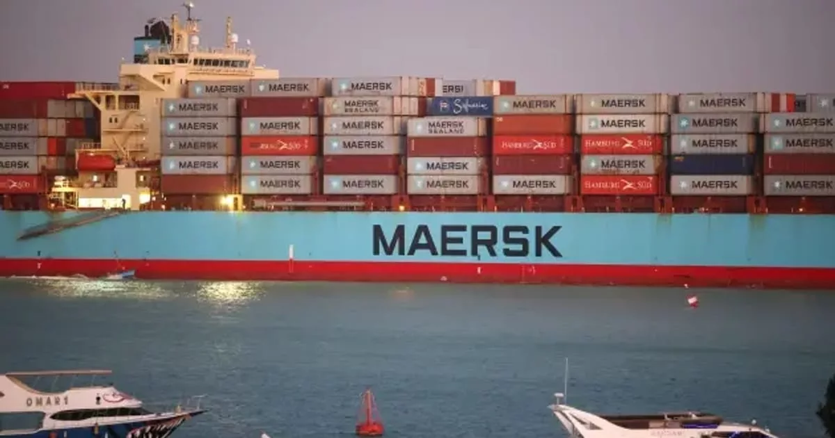 Вантажоперевезення через Суецький канал впали на 45% від початку атак хуситів у Червоному морі