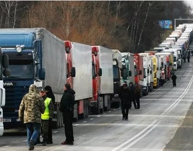 Польські фермери погрожують 20 лютого заблокувати весь кордон з Україною